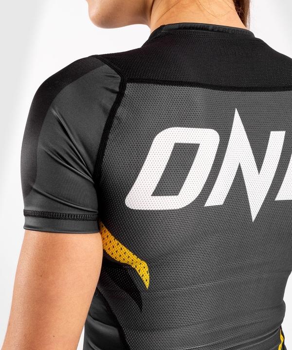 Actual product image Venum ONE FC Impact Rashguard (S)