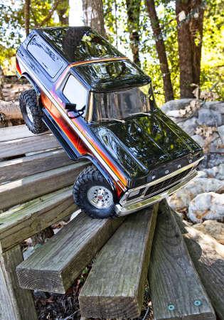 Actual product image Traxxas TRX-4 79 Ford Bronco sunset 1/10 Crawler RTR Brushed, Clipless, without battery and charger (RTR Ready-to-Run)
