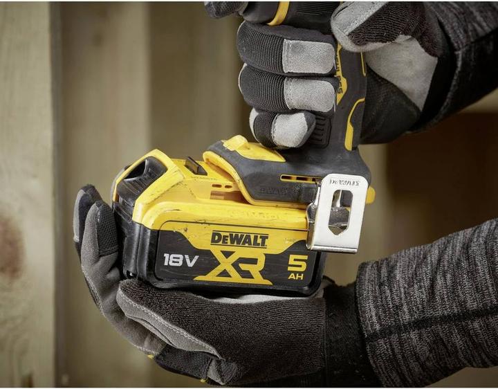 Actual product image DeWalt DCD799P2T-QW 2-Gang-Akku-Schlagbohrschrauber inkl. 2. Akku, inkl. Ladeg