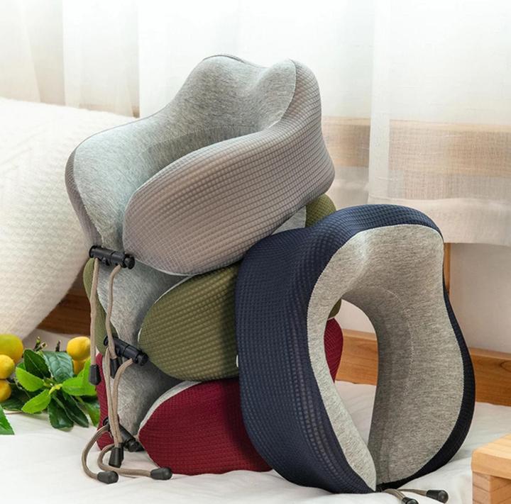 Image du produit Hermex Nackenkissen Reisekissen Flugzeug Nackenhörnchen Memory Foam (Coussins de voyage)
