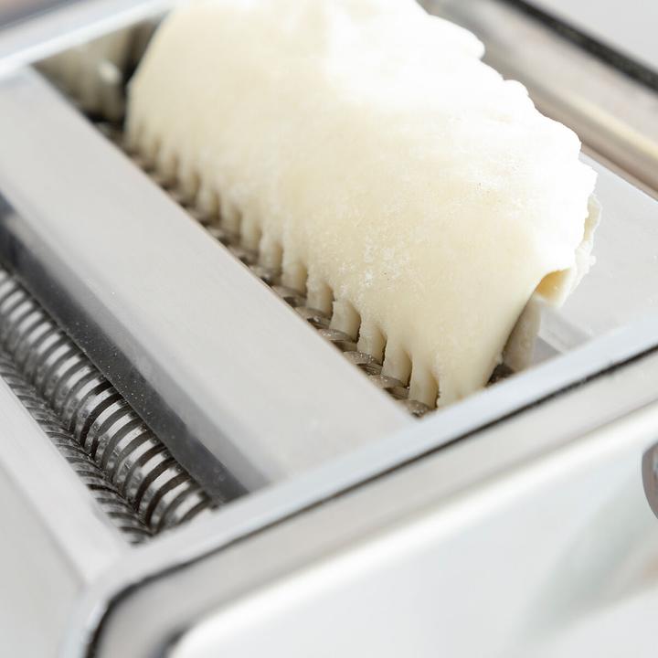 Immagine prodotto InnovaGoods Macchina per la pasta in metallo - 3 rulli di taglio