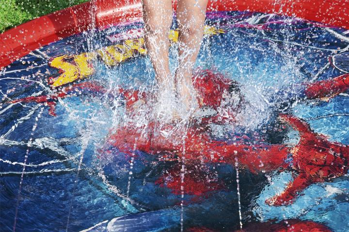 Actual product image Bestway Inflatable Paddling Pool Mat with Fountain Spider-Man 165 cm 98792