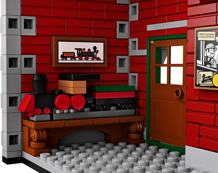 Immagine prodotto LEGO Treno Disney con stazione (71044, Set LEGO rari)