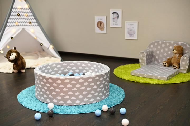 Immagine prodotto Knorrtoys Palla da biliardo morbida - "Nuvole bianche e grigie" - 300 palline crema/grigio/blu chiaro