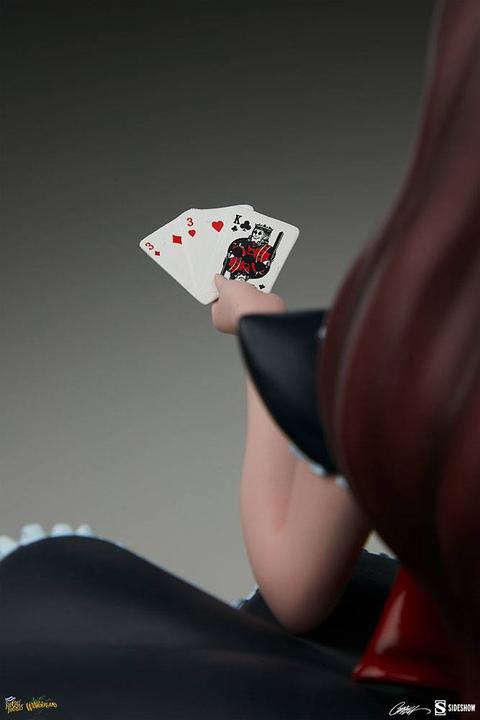 Produktbild Sideshow Fairytale Fantasies Collection “Alice in Wonderland” Game of Hearts Edition Statue