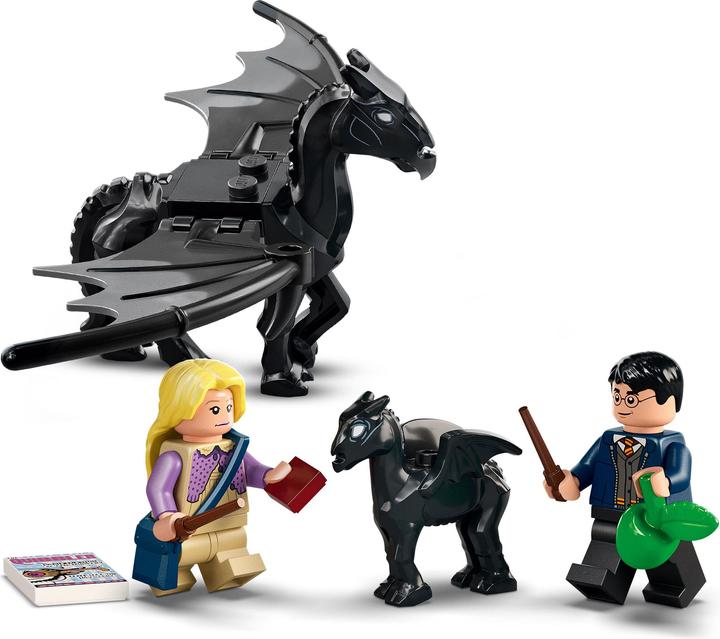 Produktbild LEGO Hogwarts: Kutsche mit Thestralen (76400, LEGO Harry Potter)