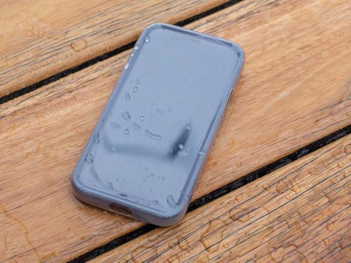 Actual product image Quad Lock Poncho (Apple iPhone 11 Pro Max)