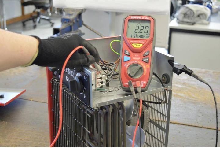 Image du produit Benning IT 100 Mesureur d'isolement 50 V, 100 V, 250 V, 500 V, 1000 V 20 G? (CAT IV 600V)