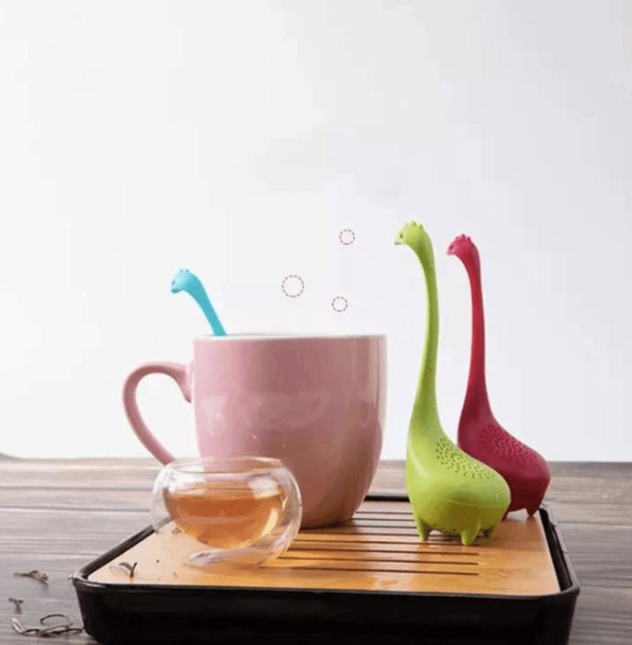 Actual product image Ototo Baby Nessie tea strainer and tea filter with handle green