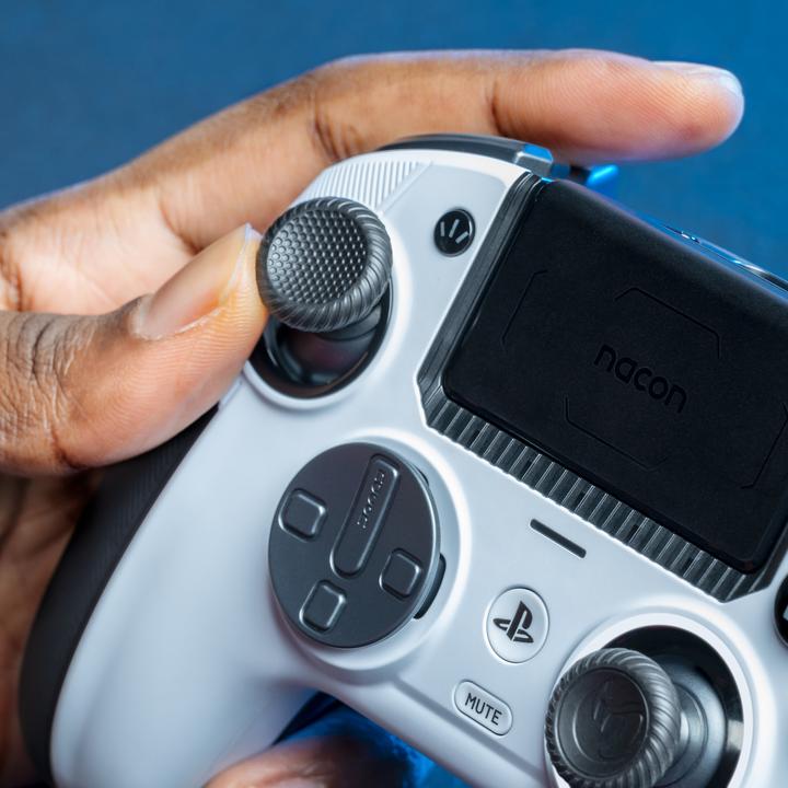 Actual product image Nacon Gaming Revolution 5 Pro (PC, PS4, PS5)