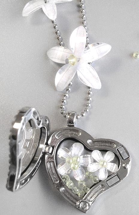 Image du produit Hobby & Crafting Fun Pendentif médaillon "coeur avec strass", Ø ca. 2,8cm, métal / verre (Métal)