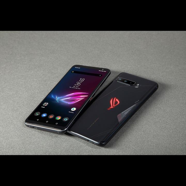 Actual product image ASUS ROG Phone 3 (12GB) (512 GB, Black, 6.59", Dual SIM, 64 Mpx, 5G)