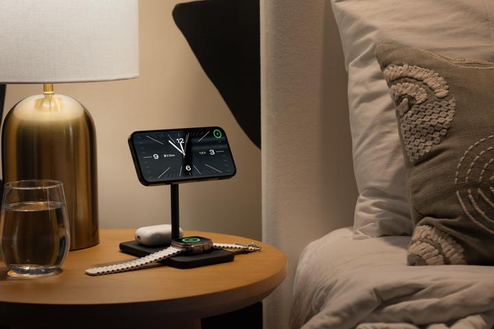 Actual product image TwelveSouth HiRise 3 Deluxe (15 W)