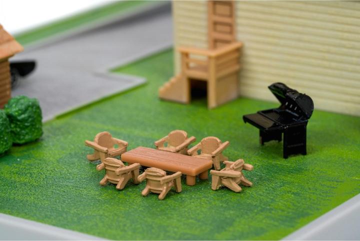 Actual product image Jada F&F Nano Dom's House Display Diorama