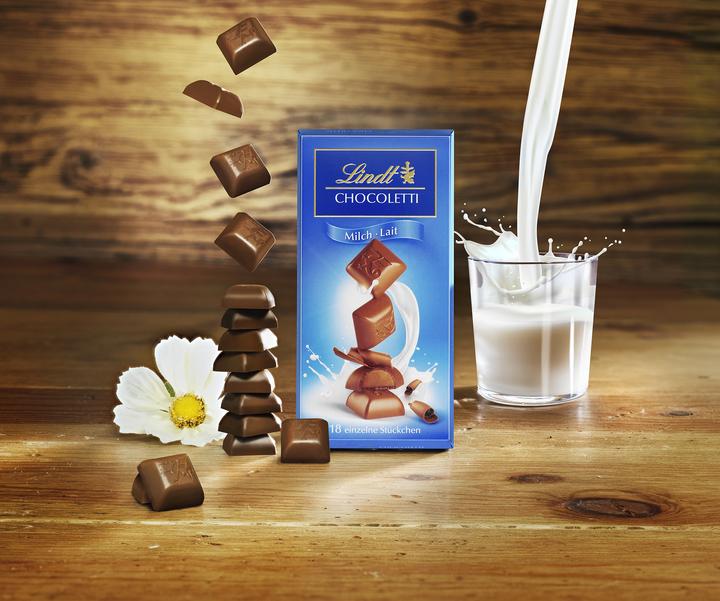 Actual product image Lindt Chocoletti milk chocolate bar (500 g)