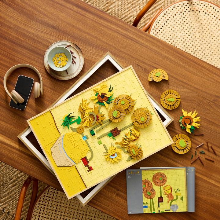 Immagine prodotto LEGO Vincent van Gogh - Girasoli (31215, LEGO DC, Set LEGO rari)