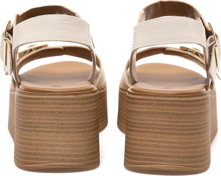 Image du produit Inuovo présente une sandale compensée mode en cuir de haute qualité pour les jours chauds de l'année. (42)