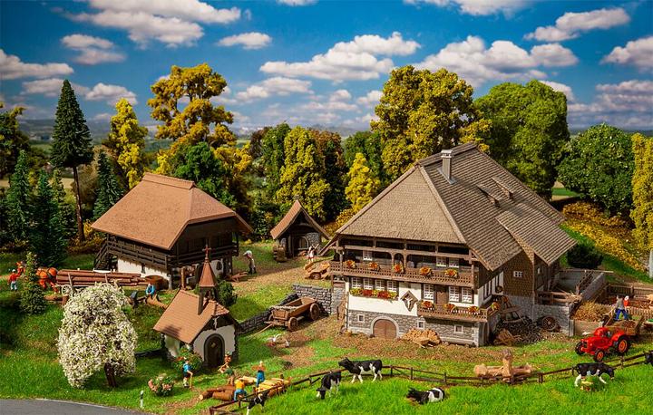 Immagine prodotto Faller Foresta Nera Set Vogtsbauernhof