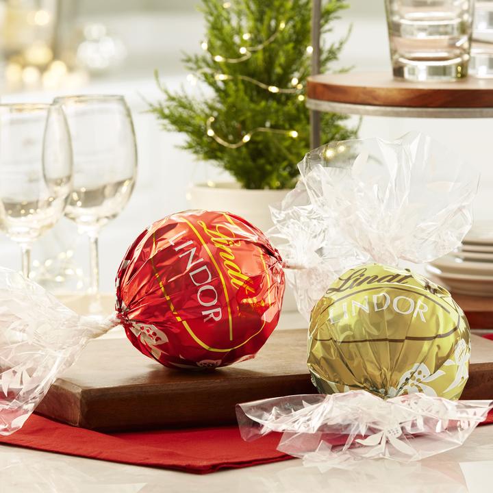 Actual product image Lindt Lindor Maxi Ball (550 g)