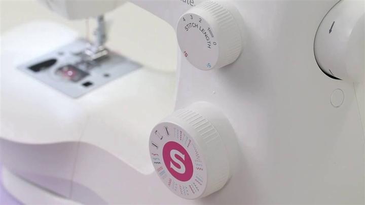 Actual product image Singer Fashion Mate