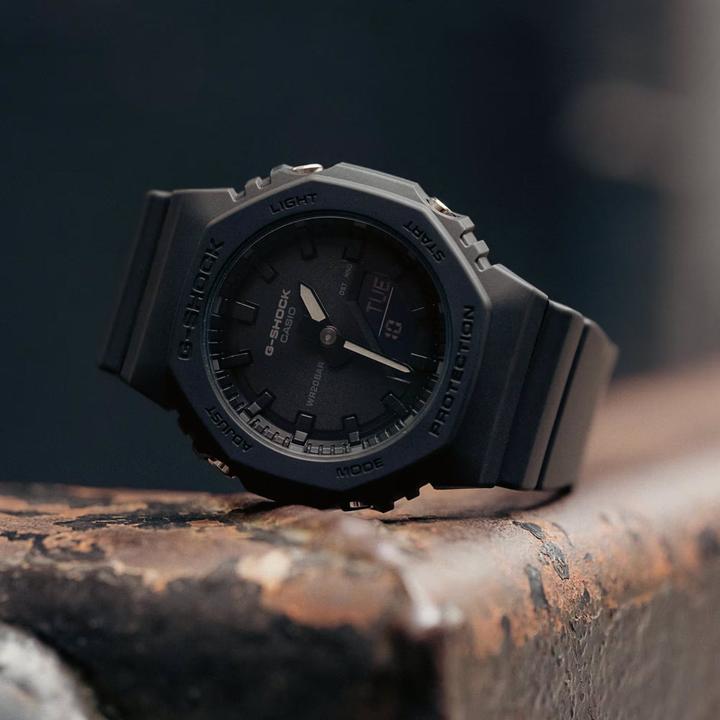 Produktbild G-Shock GMA-P2100BB-1AER (Chronograph, 40 mm)