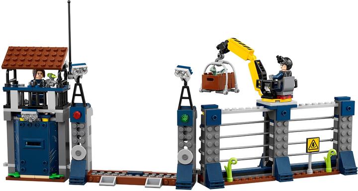 Actual product image LEGO Attack of the Dilophosaurus (75931, LEGO Jurassic World)