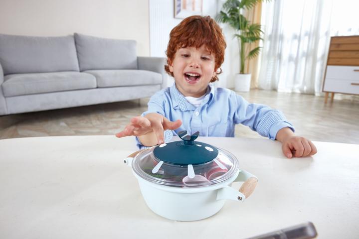 Actual product image Hape Japanese Noodle Soup Cooking Set
