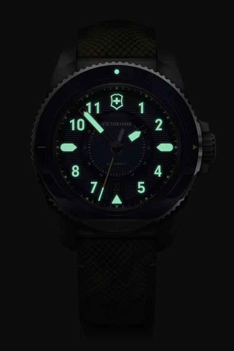 Produktbild Victorinox Journey 1884 Automatic, Taucheruhr, Herrenuhr, 43 cm, Ziffernblatt blau, Holz Armband braun (Taucheruhr, 43 mm)
