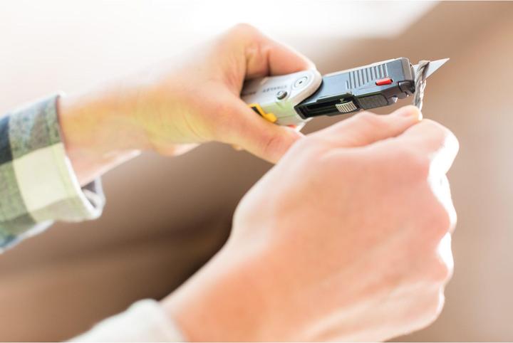 Produktbild Stanley FatMax Klappmesser FMHT010320 (mit automatischer Öffnung durch Knopfbedienung, einziehbare (Cutter)
