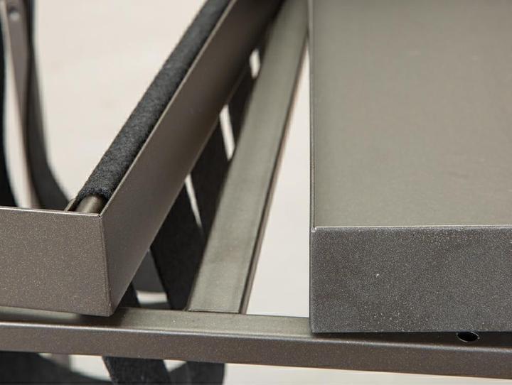 Productafbeelding Inter Link Bijzettafel Manhattan Magazine antraciet zwart (35 x 35 x 40 cm)