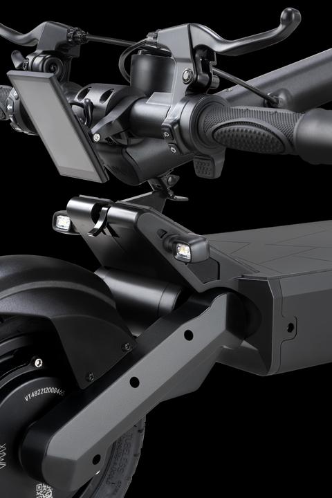 Actual product image Vmax VX4 ST (20 km/h, 75 km, 500 W)