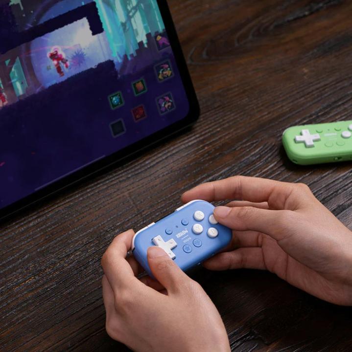 Actual product image 8bitdo Micro (Android, Switch)