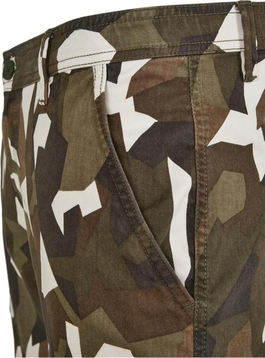 Actual product image Urban Classics Geometric Camo Stretch Twill Cargo Shorts (30)