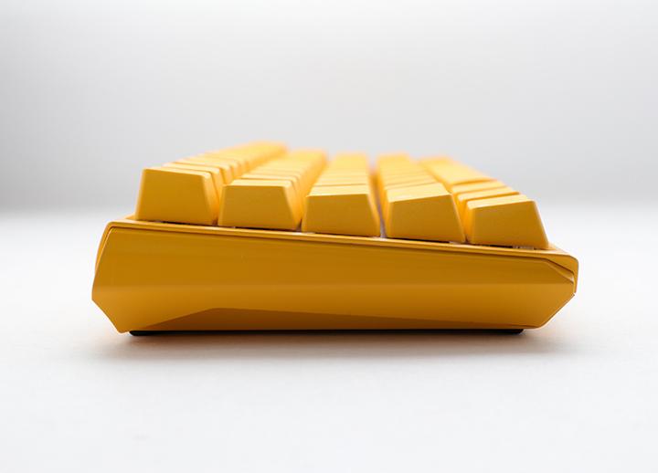 Produktbild Ducky One 3 Yellow SF Gaming Tastatur, RGB LED - MX-Red (US) (US, Kabelgebunden)