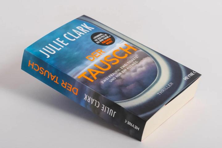 Immagine prodotto Der Tausch – Zwei Frauen. Zwei Tickets. Und nur ein Ausweg (Tedesco, Julie Clark, 2021)