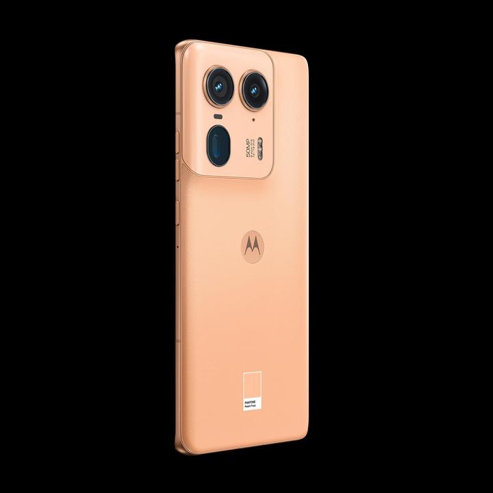 Immagine prodotto Motorola Edge 50 Ultra (1000 GB, Peach Fuzz, 6.67", Doppia SIM, 64 Mpx, 5G)
