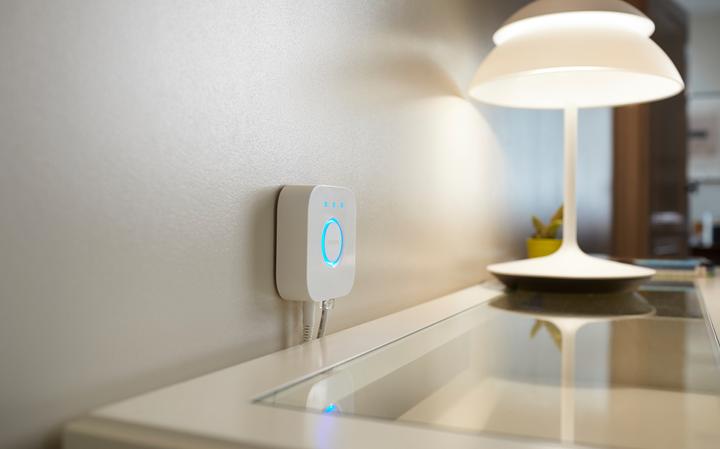 Actual product image Philips Hue Ambience Starter-Kit (E27, 11 W, 1100 lm, 1 x, F)