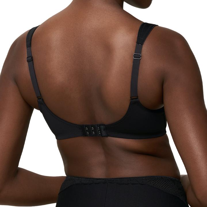 Actual product image Triumph Modern Lace + Cotton W02 Underwired Bra (105 B, Single pack)