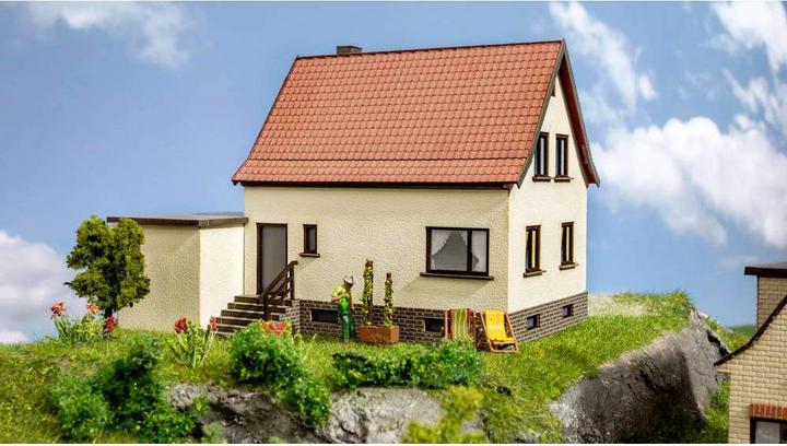Produktbild Noch N Siedlungshaus mit Garage