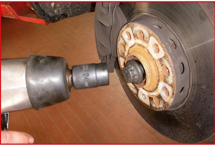 Actual product image KS Tools 3/4 drive shaft power socket.24mm.12 edge (34 mm)
