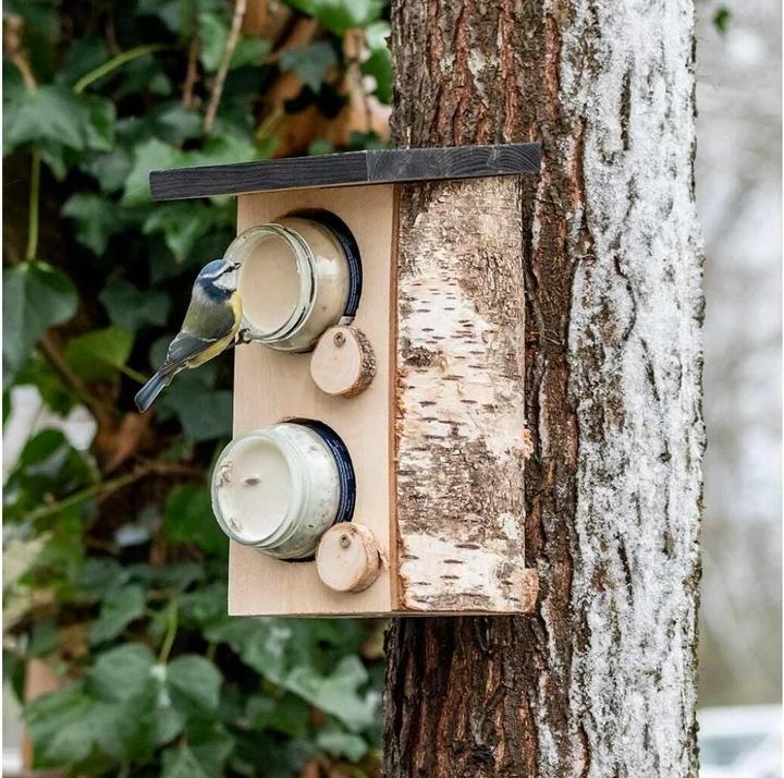 Actual product image CJ Wildlife Food Dispenser Peanut Butter Holder Quebec