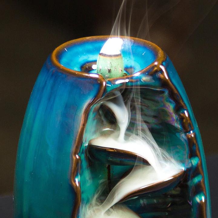 Image du produit Yuwanet Cônes d'encens pour le brûleur de fumée de Noël "Chute d'eau