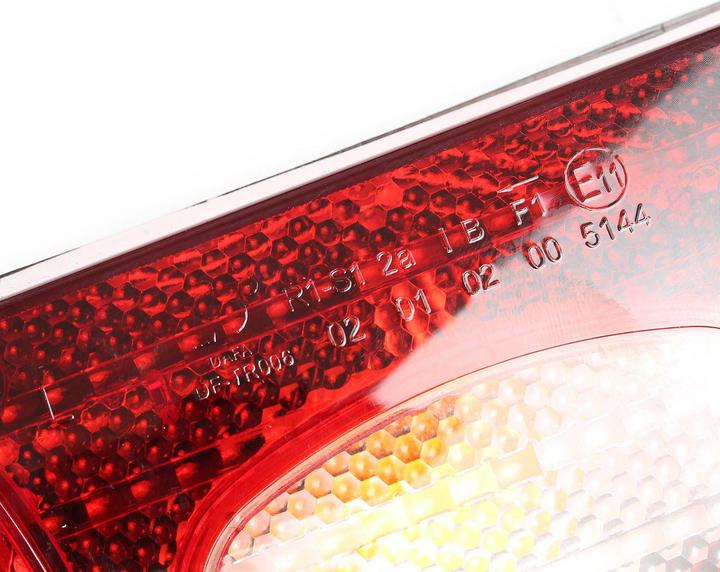 Immagine prodotto XPOtool Fanali posteriori 2 pezzi con attacco a barra T.1 Lampada per rimorchi e roulotte con luce della