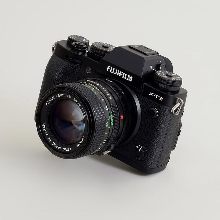 Produktbild Urth Lens Mount Adapter: Compatible with Canon FD Lens to Fujifilm X Camera Body