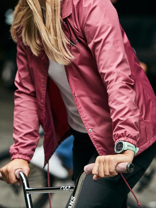 Produktbild Garmin Instinct 2S Solar (40 mm)