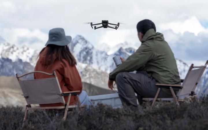 Actual product image DJI Mavic 3 Classic with RC Remote Control (46 min, 895 g, 20 Mpx)