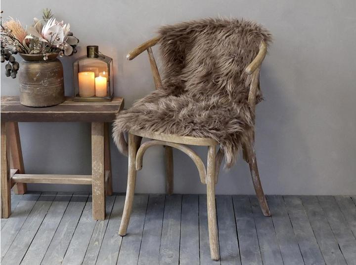 Actual product image Chic Antique Imitation lambskin 90 x 60 cm, mocha