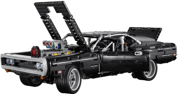 Actual product image LEGO Dom's Dodge Charger (42111, LEGO Technic)