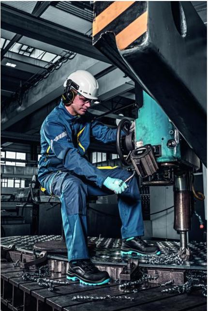 Produktbild Uvex Safety xenova gelochter Halbschuh S1 SRC Weite 11 (S1, 47)