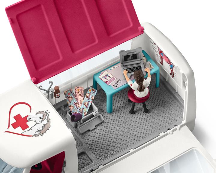 Image du produit Schleich Vétérinaire mobile avec un poulain hanovrien